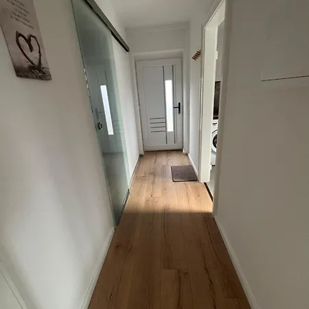 Nostalgie 2 Apartment *